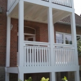 k-8 Holz Balkon