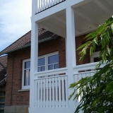 k-9 Holz Balkon